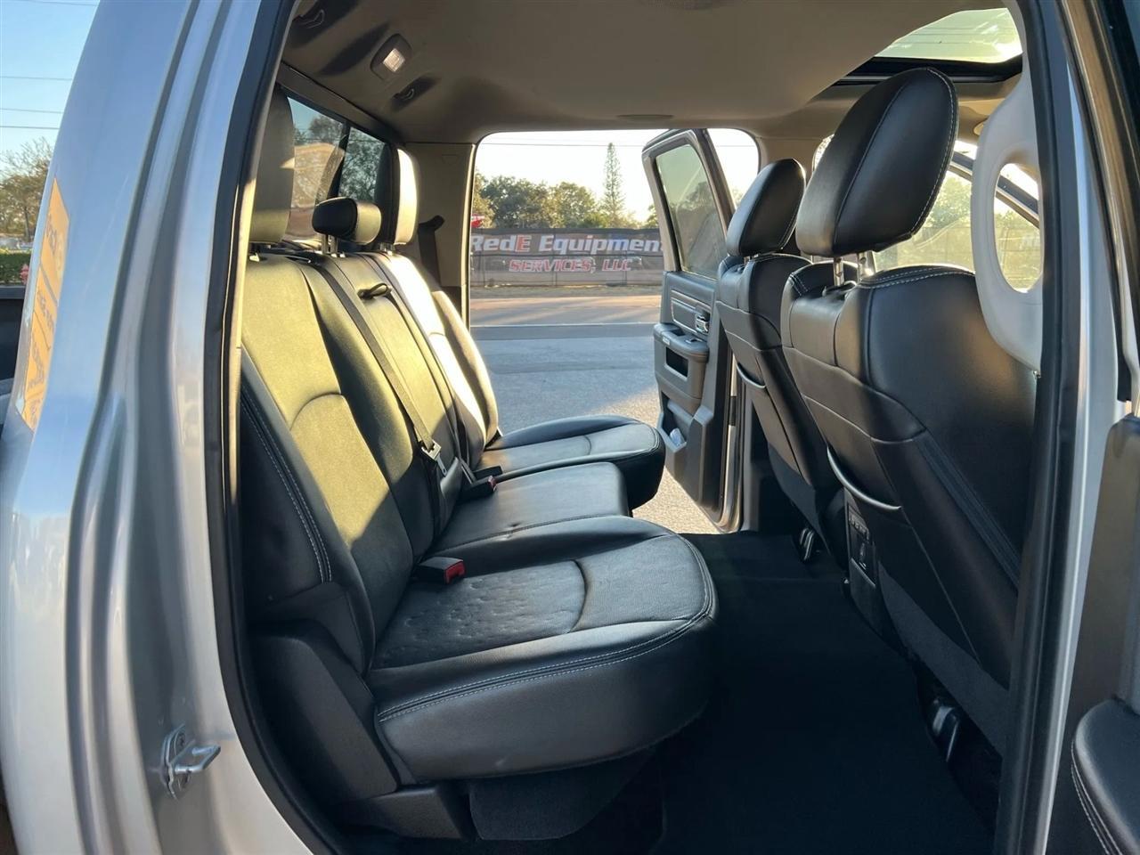 Ram 2500Laramie Crew Cab Swb 4Wd - Thumbnail 15