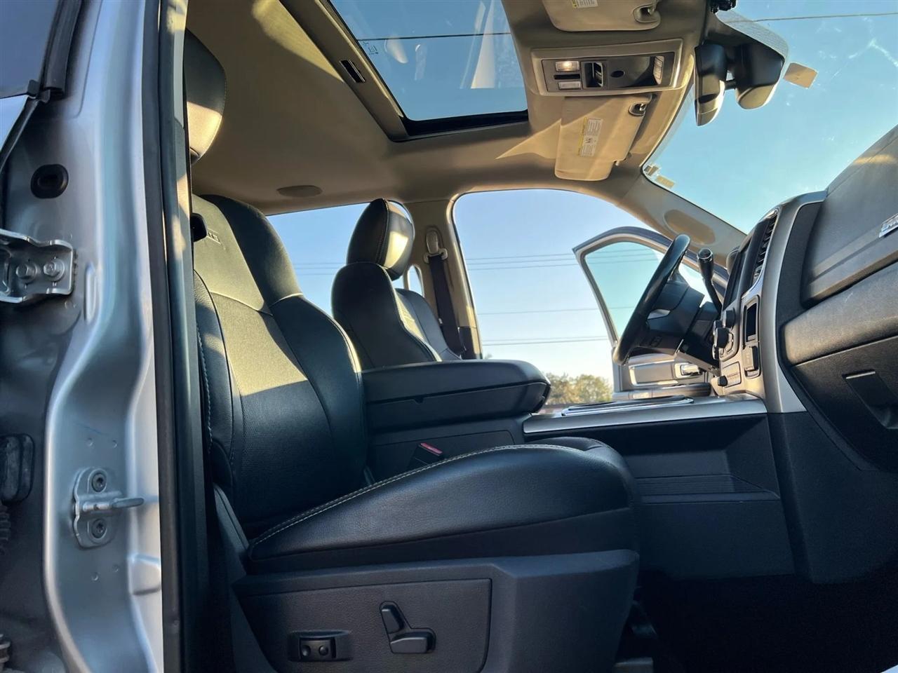 Ram 2500Laramie Crew Cab Swb 4Wd - Thumbnail 14