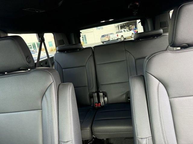 Chevrolet Suburban Z71 - Thumbnail 16