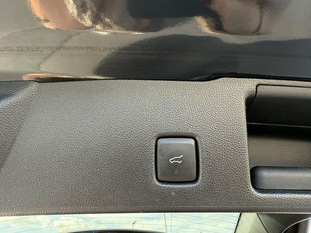 Ford Escape Plug-In Hybrid Base - Thumbnail 13