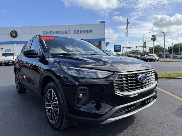 Ford Escape Plug-In Hybrid Base - Thumbnail 2