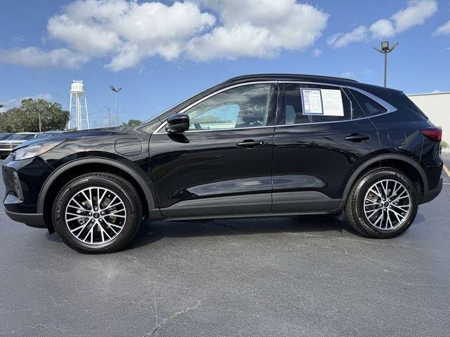 Ford Escape Plug-In Hybrid Base - Thumbnail 5