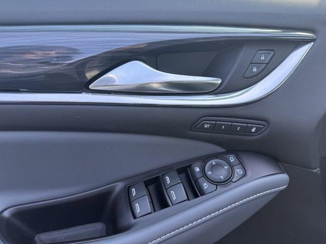 Buick Enclave Premium - Thumbnail 18