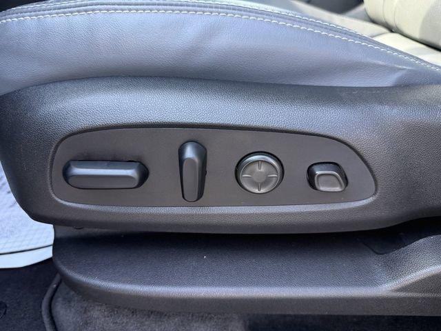 Buick Enclave Premium - Thumbnail 19