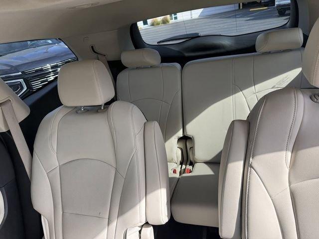 Buick Enclave Essence - Thumbnail 15