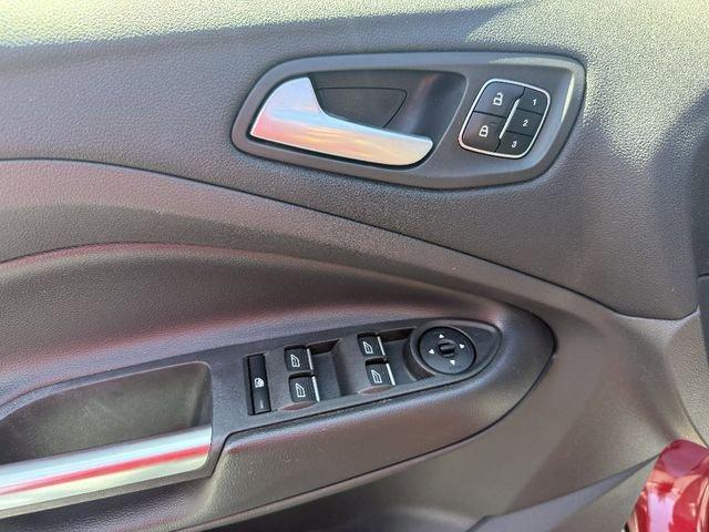 Ford Escape Titanium - Thumbnail 16