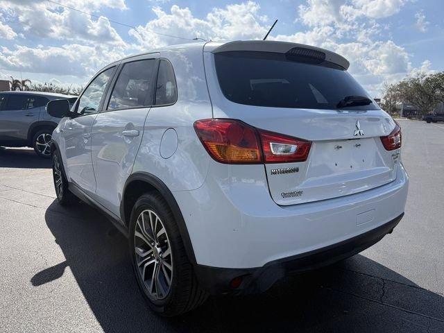 Mitsubishi Outlander Sport Es - Thumbnail 6