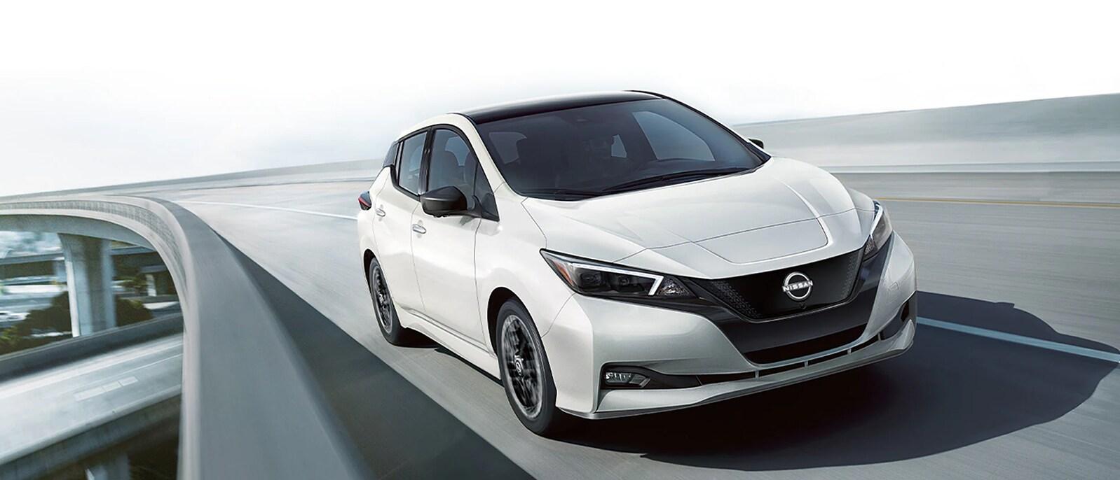 Nissan Leaf - Thumbnail 5