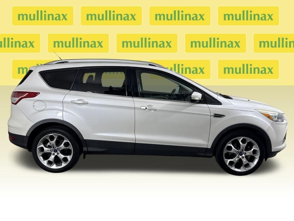 Ford Escape Titanium - Thumbnail 3