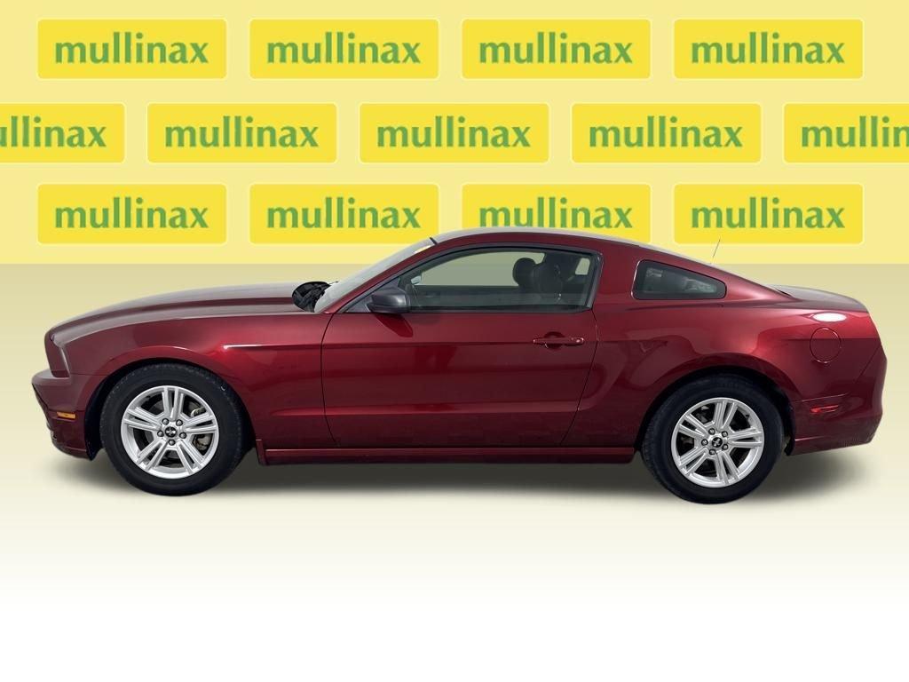 Ford Mustang V6 - Thumbnail 13