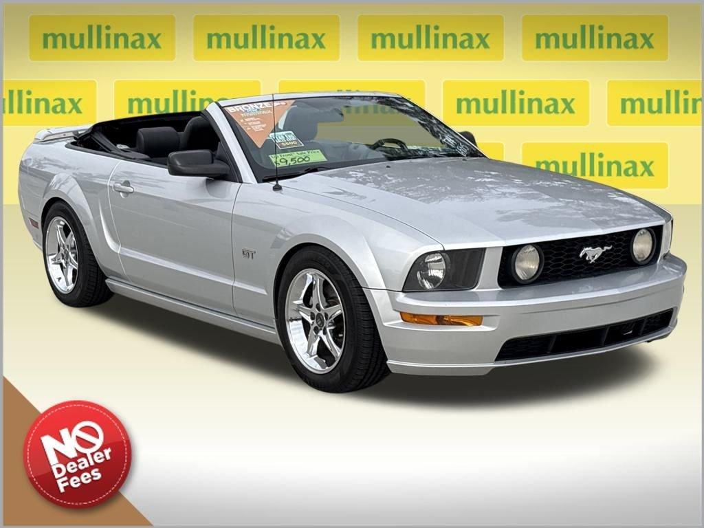 Ford Mustang Gt Deluxe - Thumbnail 2