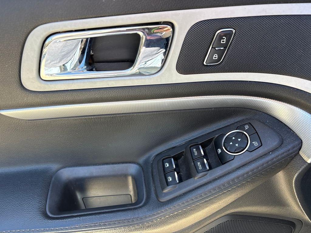 Ford Explorer Xlt - Thumbnail 19