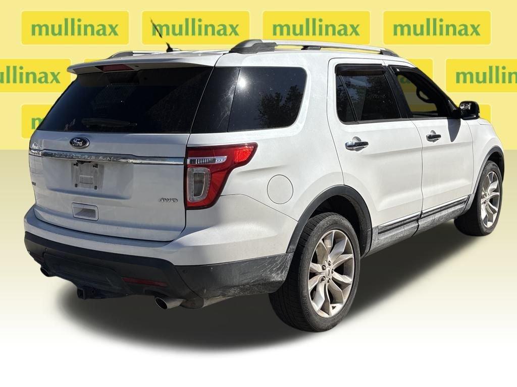Ford Explorer Xlt - Thumbnail 5