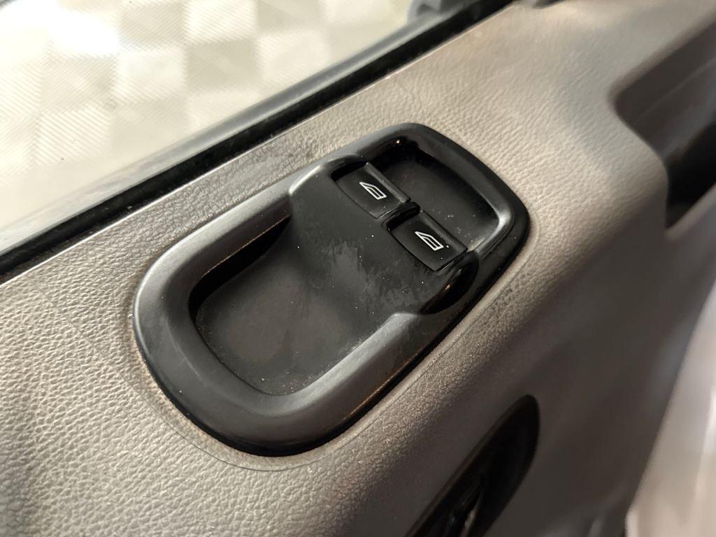 Ford Transit-250 Base - Thumbnail 19