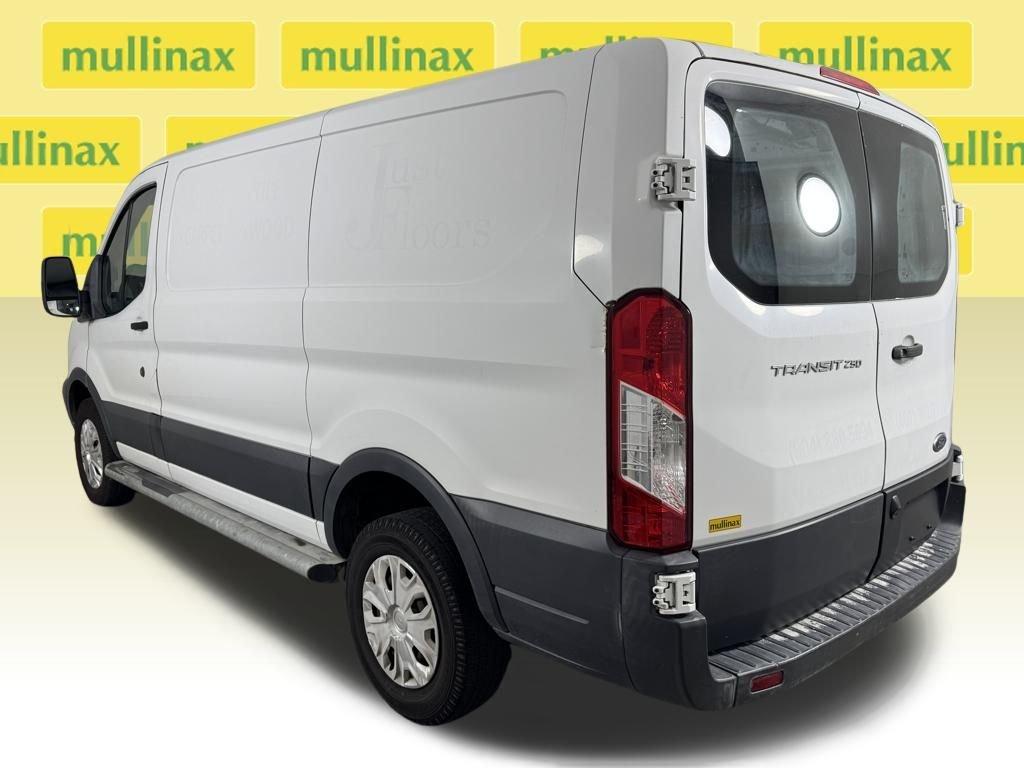 Ford Transit-250 Base - Thumbnail 14