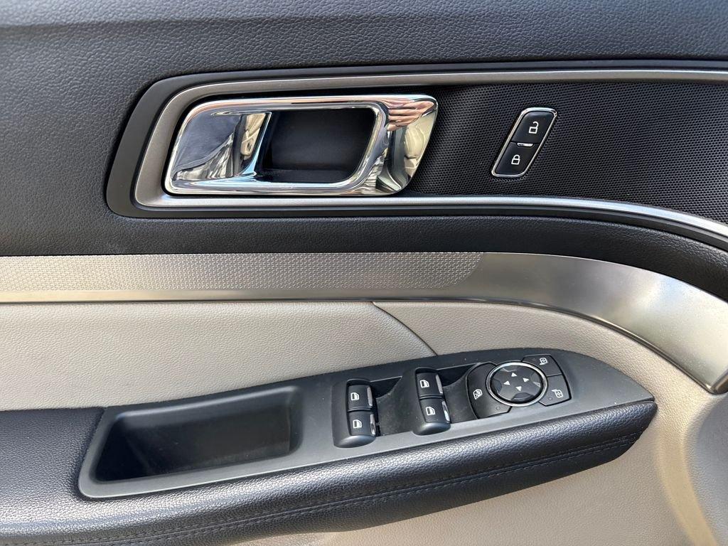 Ford Explorer Xlt - Thumbnail 17