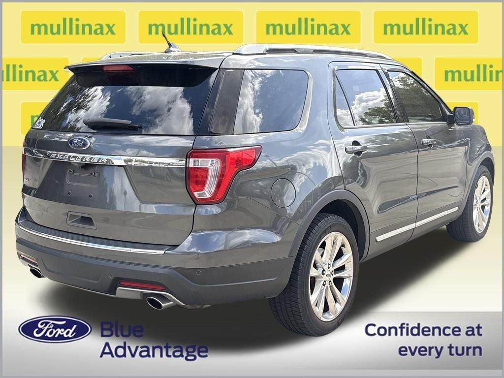 Ford Explorer Xlt - Thumbnail 5