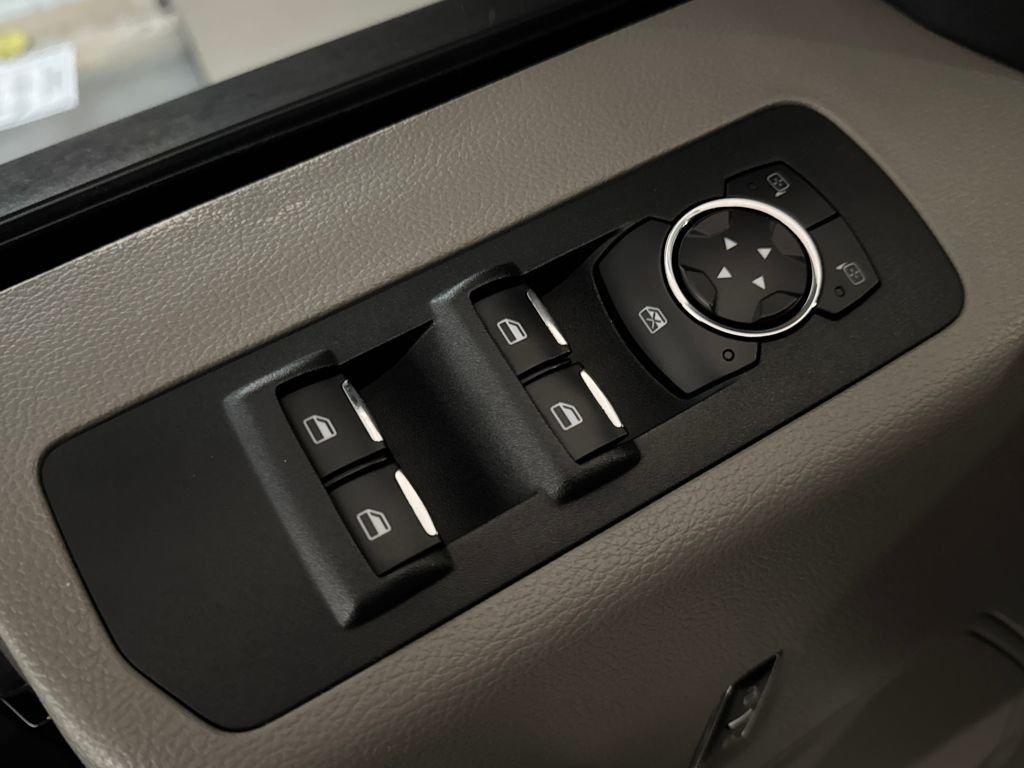 Ford F-150 Xlt - Thumbnail 17