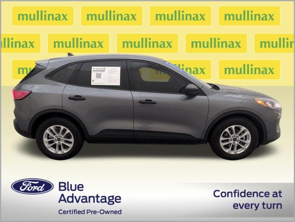 Ford Escape S - Thumbnail 3