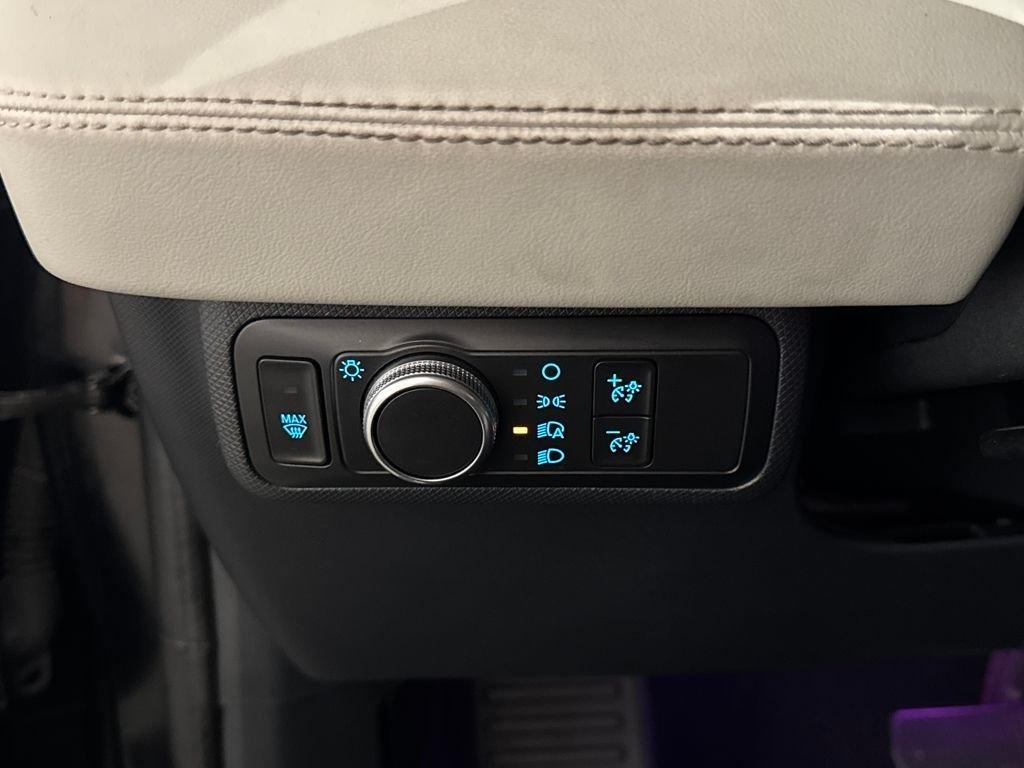 Ford Mustang Mach-E Premium - Thumbnail 20