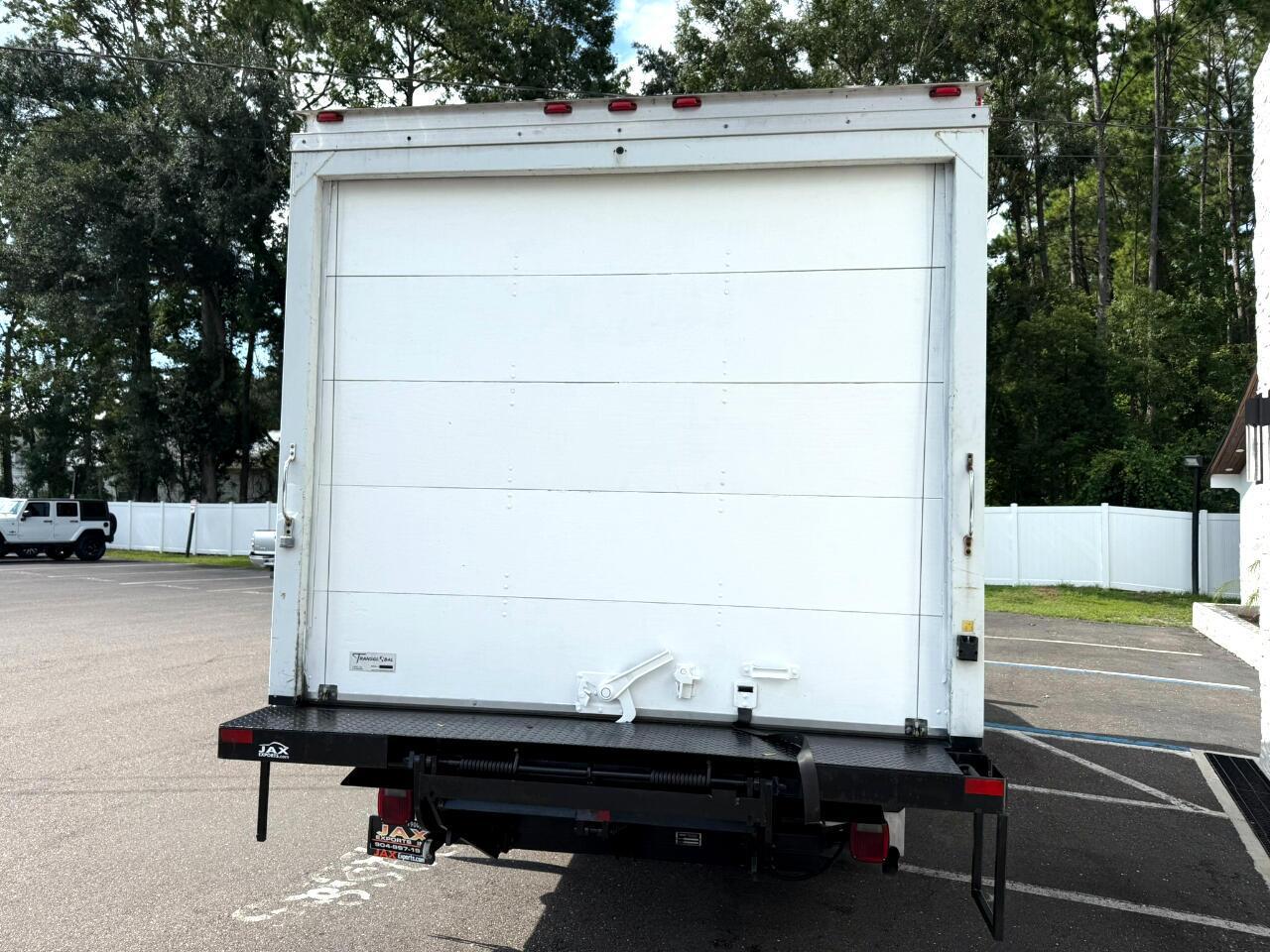 Chevrolet Express Commercial Cutaway - Thumbnail 4