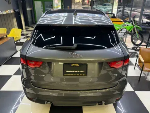 Jaguar F-Pace 25T Prestige Sport Utility 4D - Thumbnail 5