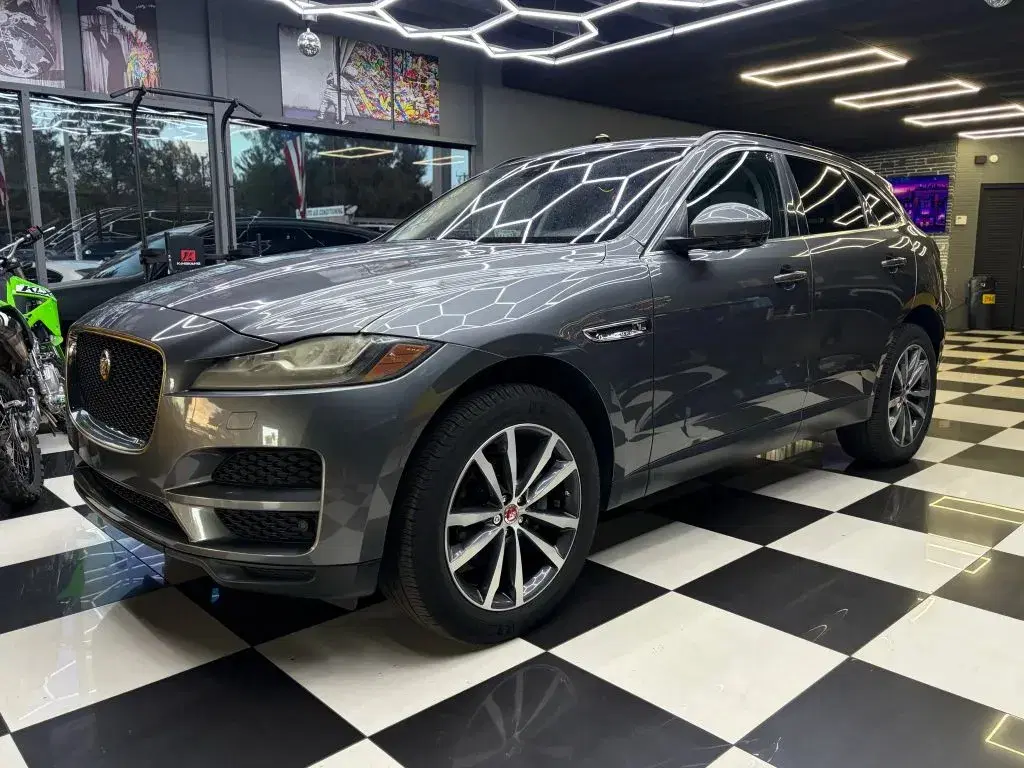 Jaguar F-Pace 25T Prestige Sport Utility 4D - View 1