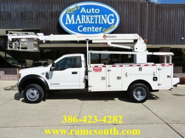 Ford Super Duty F-550 DRW 6.7L V8 TURBO DIESEL*XL*2WD*REG CAB*34FT. "POSI +" CABLE/BUCKET - View 1