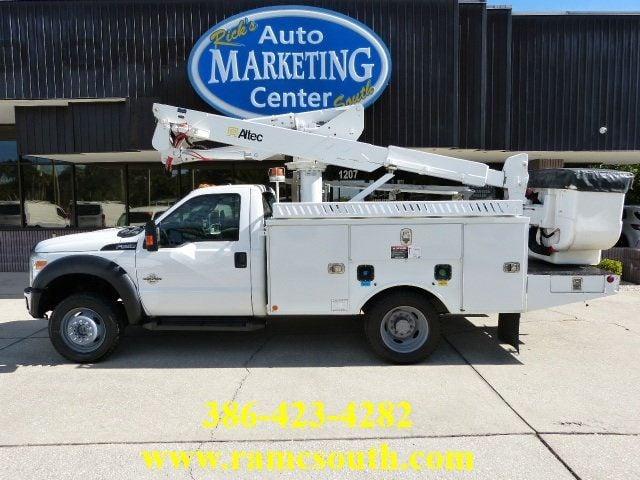 Ford Super Duty F-550 DRW 6.7L V8 TURBO DIESEL*XL*4WD*REG CAB*"ALTEC" 37' INSULATED BUCKET - View 1