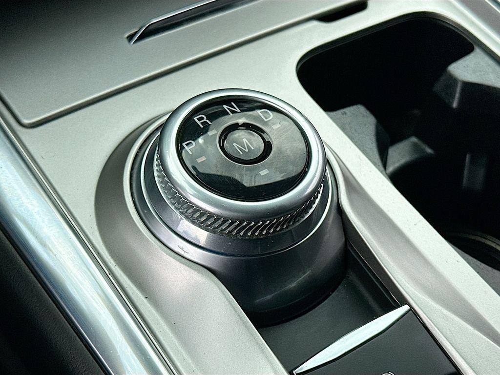 Ford Explorer Limited - Thumbnail 18