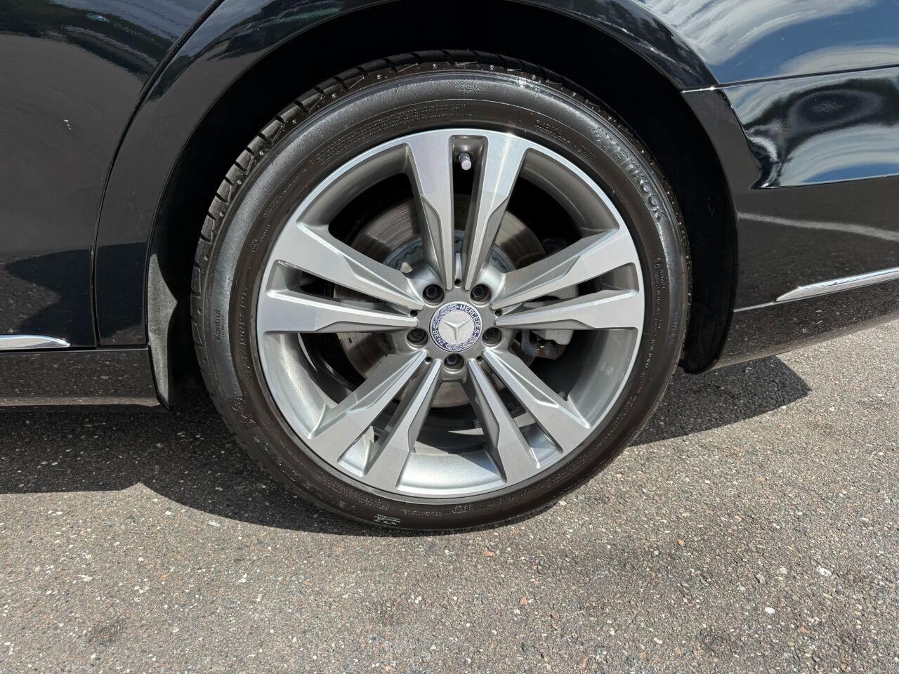 Mercedes-Benz S-Class - Thumbnail 8