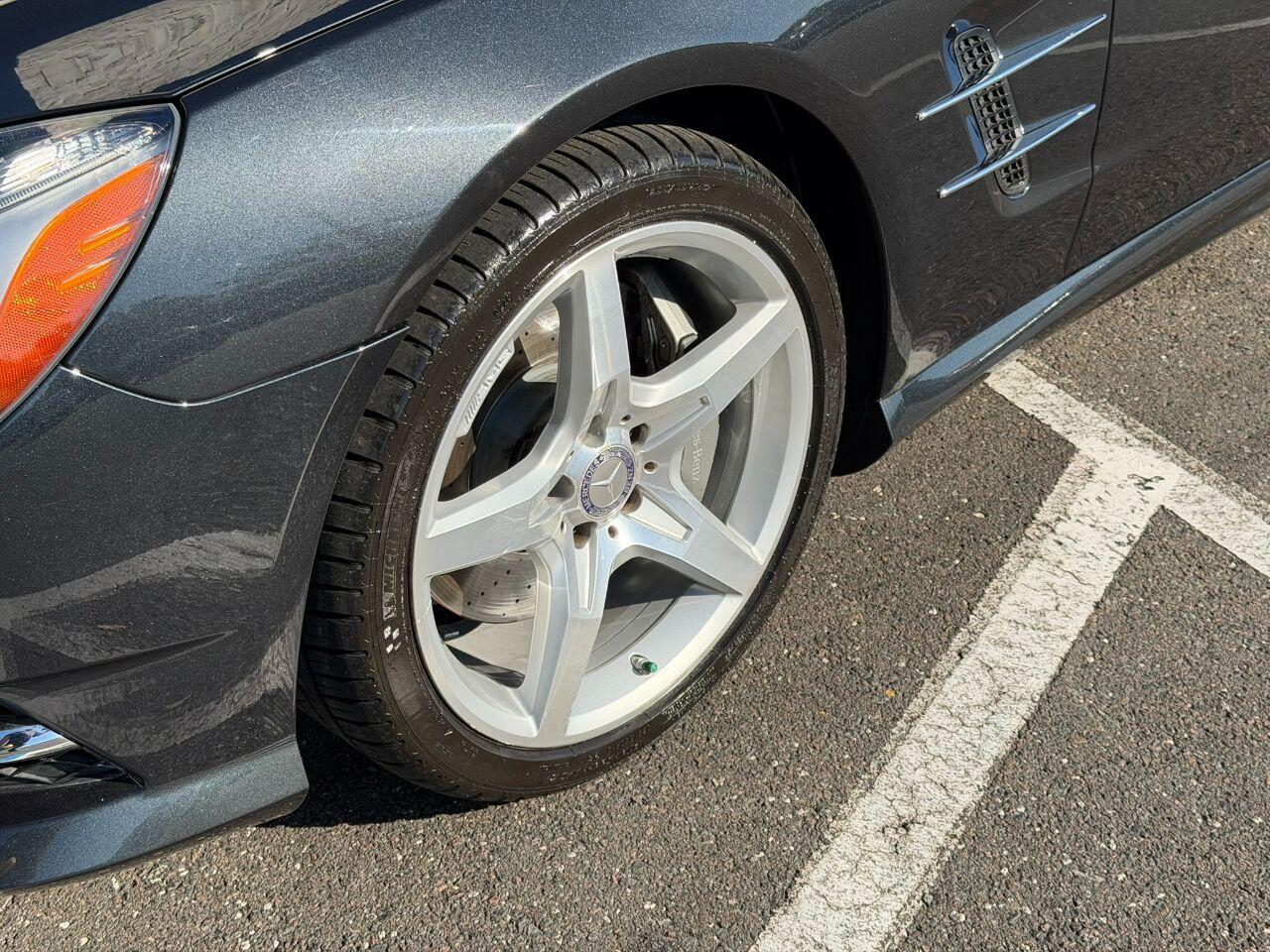 Mercedes-Benz SL-Class - Thumbnail 7