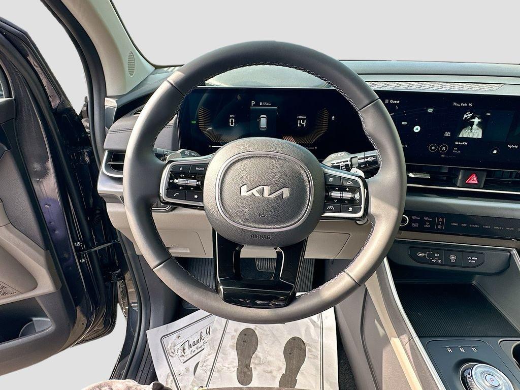 Kia Carnival Mpv Hybrid Lxs - Thumbnail 12