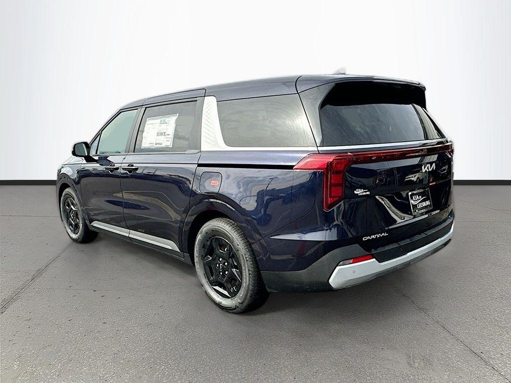 Kia Carnival Mpv Lxs - Thumbnail 4