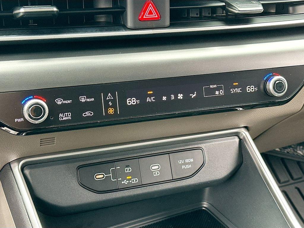 Kia Carnival Mpv Lxs - Thumbnail 17