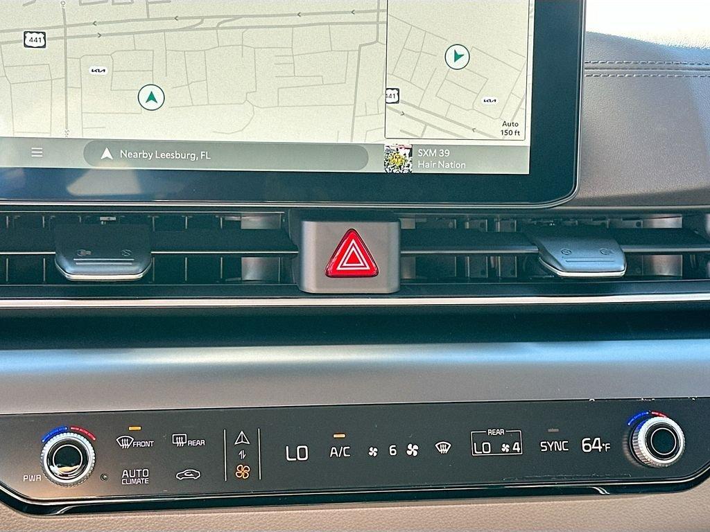 Kia Carnival Mpv Lxs - Thumbnail 17