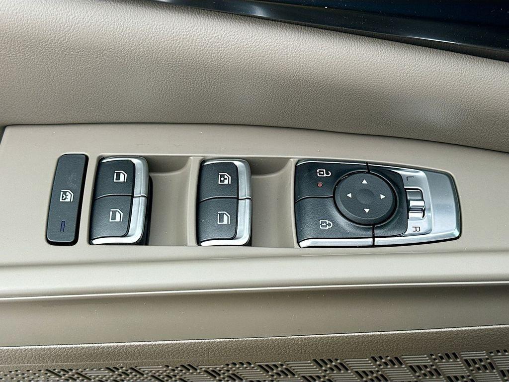 Kia Carnival Mpv Lxs - Thumbnail 19