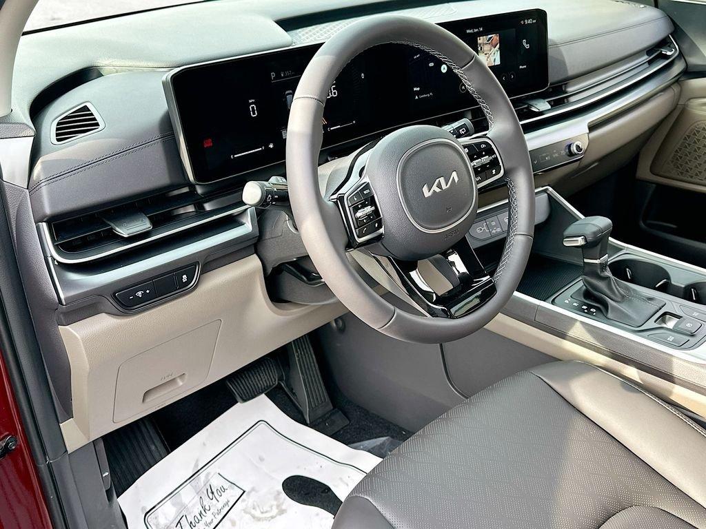 Kia Carnival Mpv Lxs - Thumbnail 10