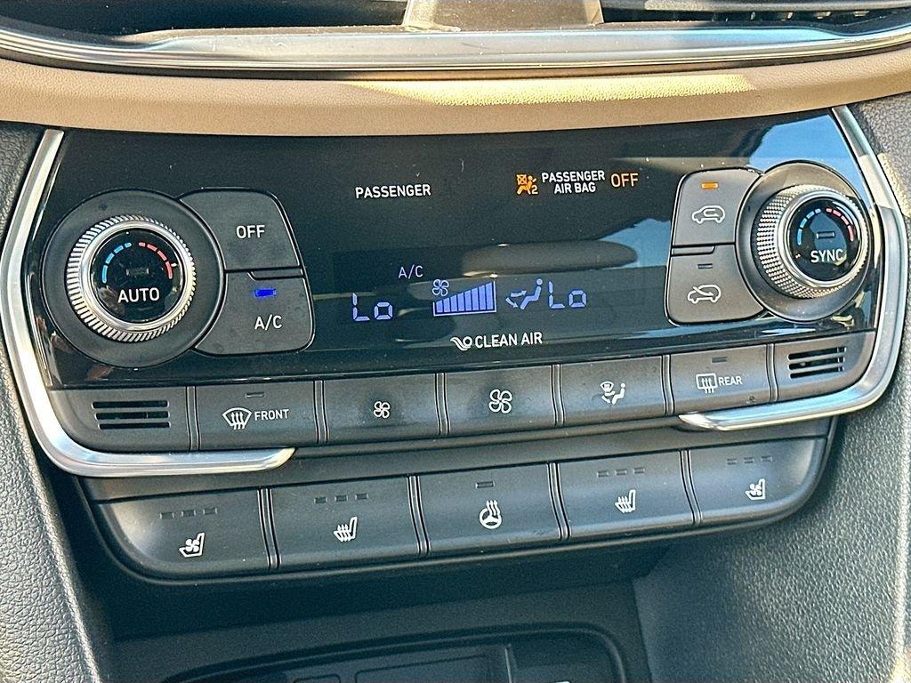 Hyundai Santa Fe Limited - Thumbnail 17