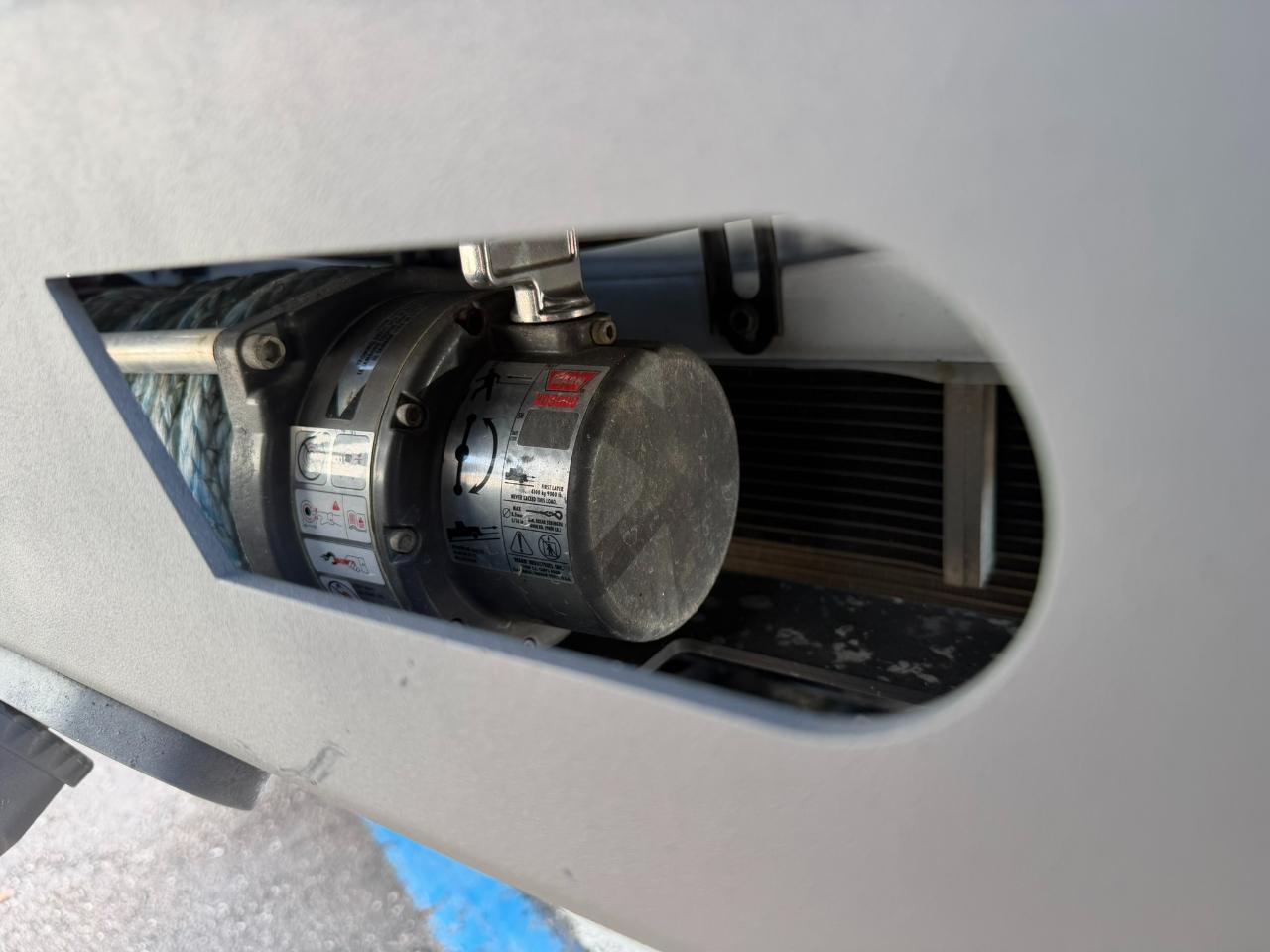 Toyota Tacoma - Thumbnail 6