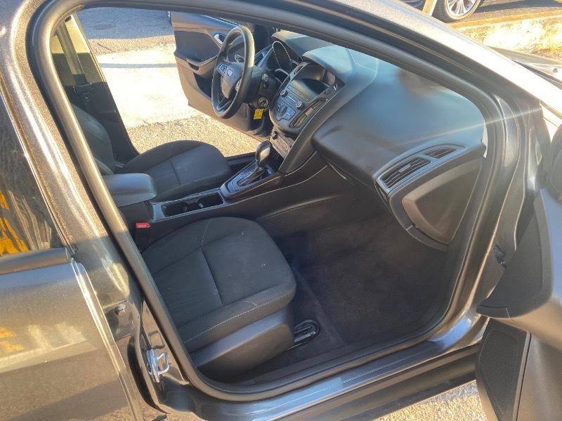 Ford Focusse Hatch - Thumbnail 9