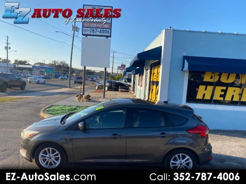 Ford Focusse Hatch - View 1