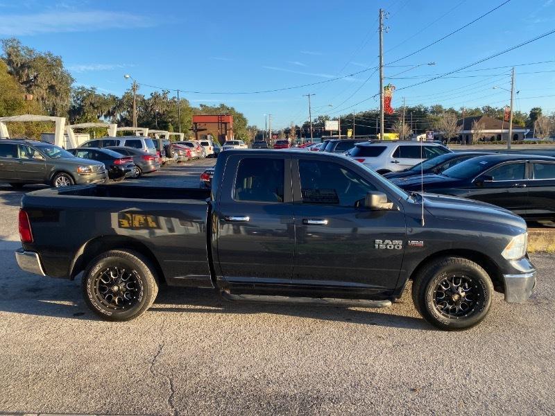 Ram 1500Slt Quad Cab 2Wd - Thumbnail 4