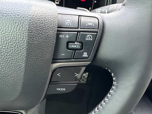 Toyota Camry Se Awd - Thumbnail 20