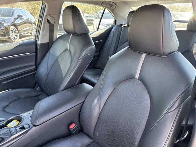 Toyota Camry Xse Sedan - Thumbnail 11