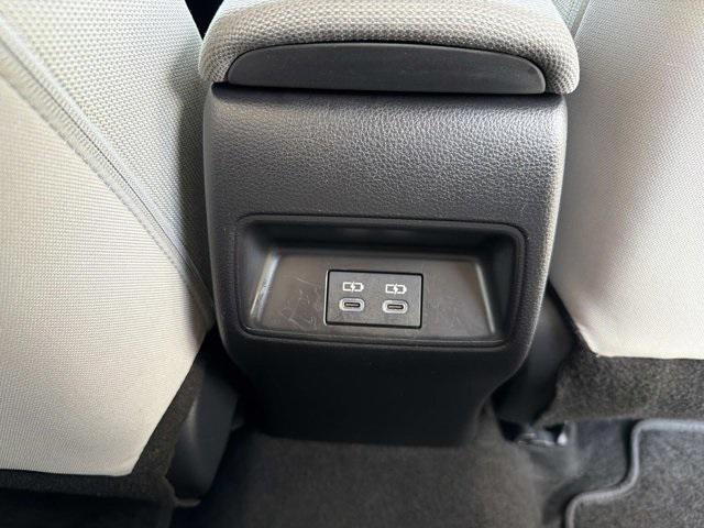 Toyota Corolla Le - Thumbnail 20