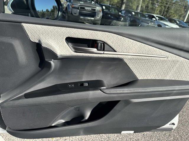 Toyota Camry Xle - Thumbnail 15