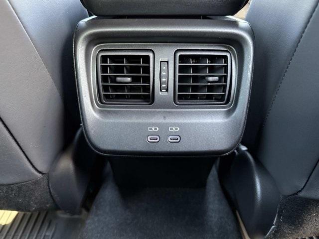 Toyota Crown Limited In Deland Fl | Jtdaaaafxp3007671 - Thumbnail 20