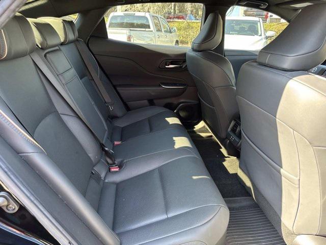 Toyota Toyota Crown Ltd Sedan - Thumbnail 20