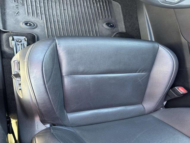 Toyota Toyota Crown Ltd Sedan - Thumbnail 9